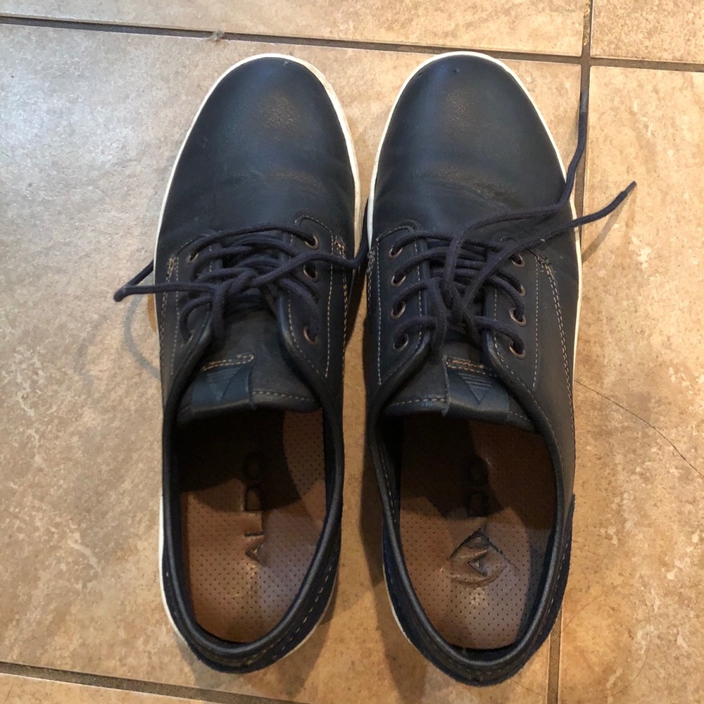 Men’s shoes